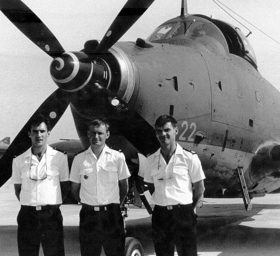 Bruno Boudet et son équipage sur Breguet Alizé